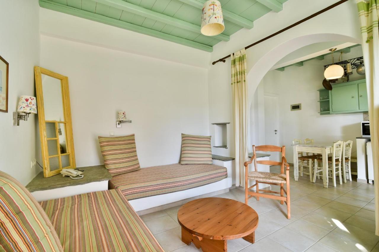 Golden Beach Studios & Suites Tínos Dış mekan fotoğraf
