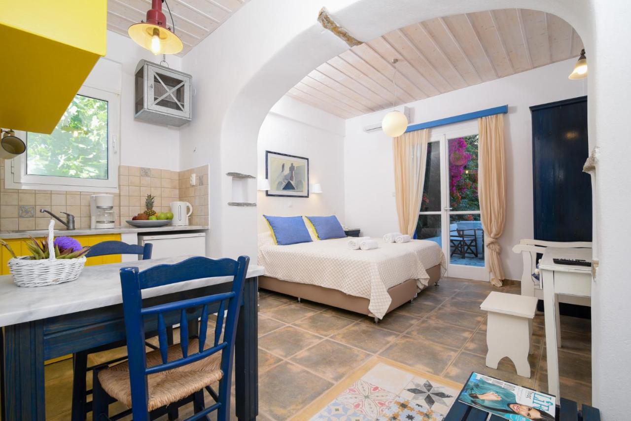 Golden Beach Studios & Suites Tínos Dış mekan fotoğraf